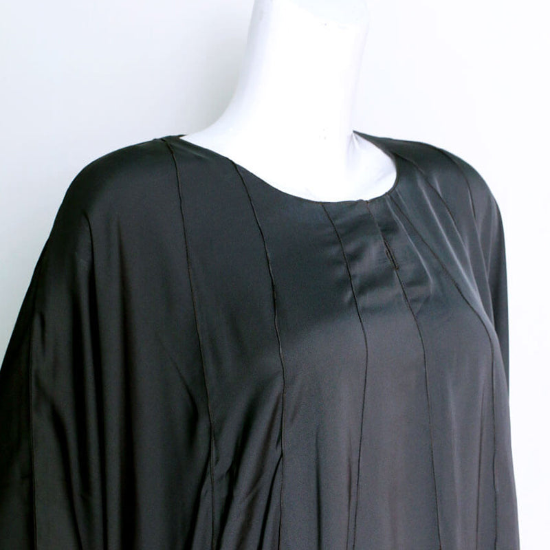 Classic Black ABAYA with Delicate Pleats